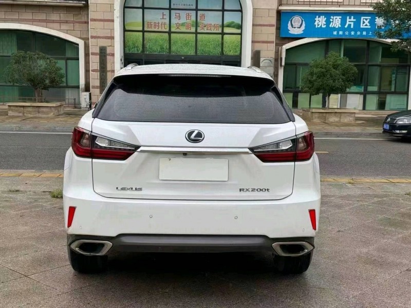 潍坊17年雷克萨斯NX4