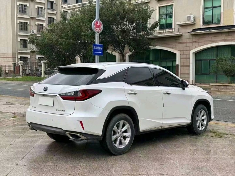 潍坊17年雷克萨斯NX6