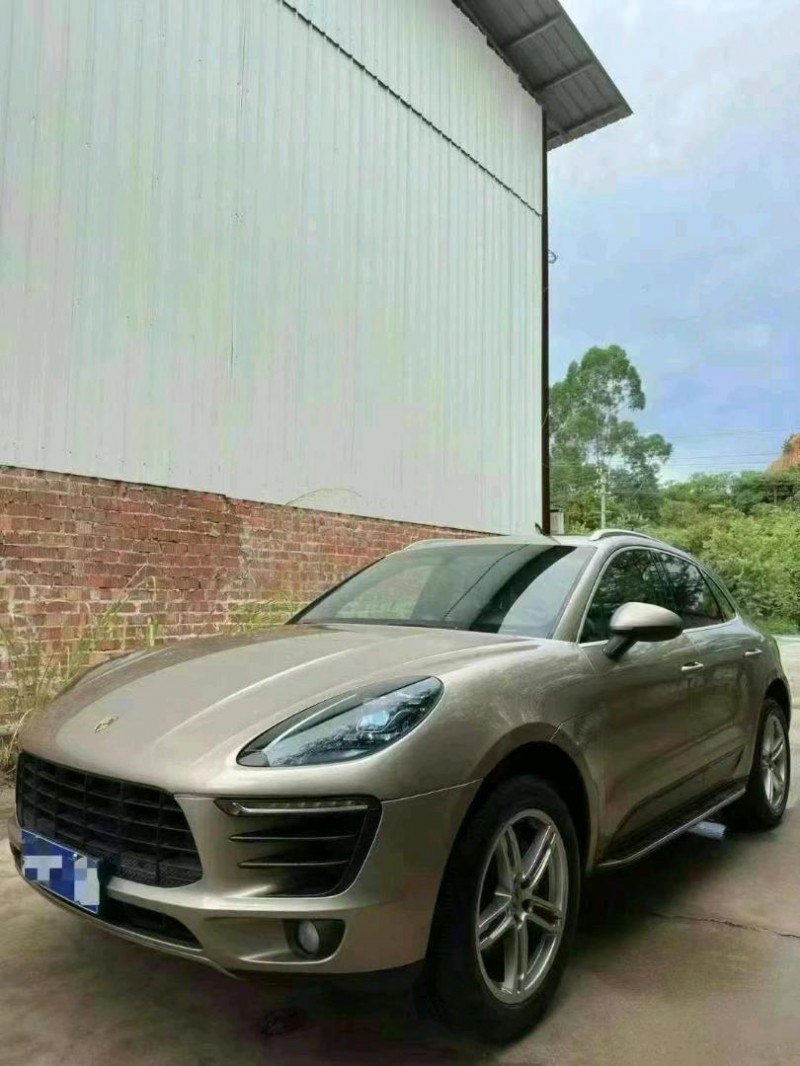 北海14年保時捷Macan2