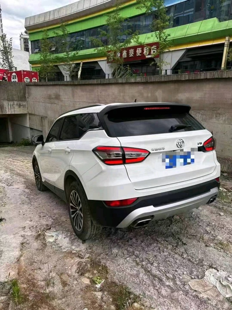 黔西南18年中華V68