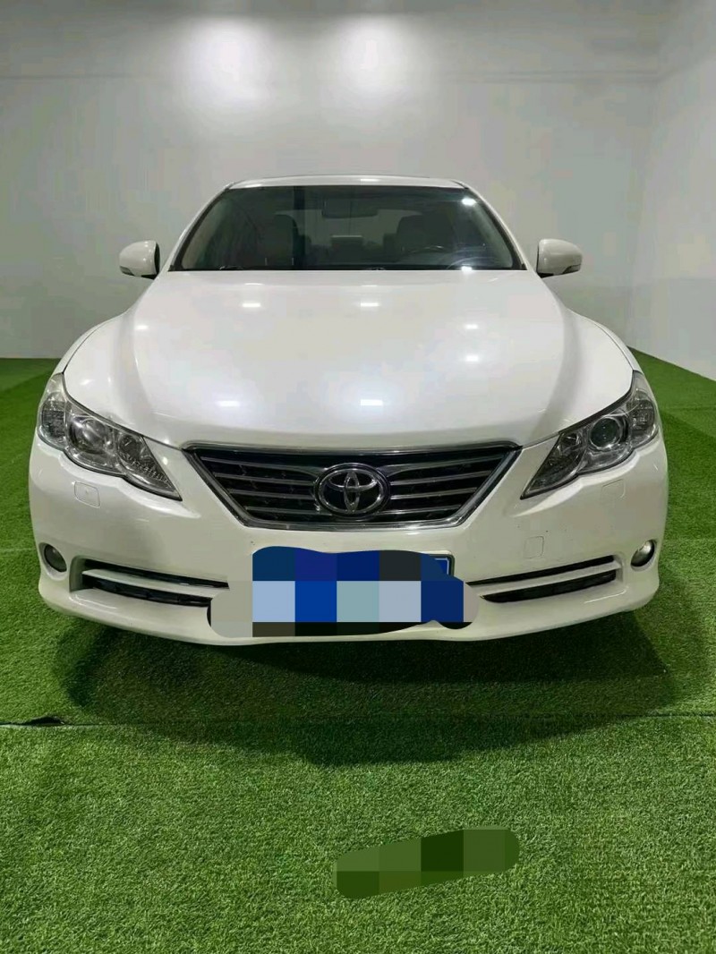 保定12年丰田锐志1