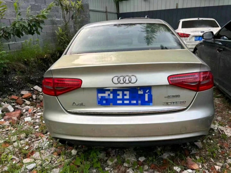济南16年奥迪A4L8