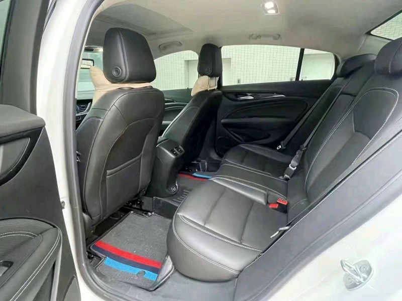 佛山24年别克君威7