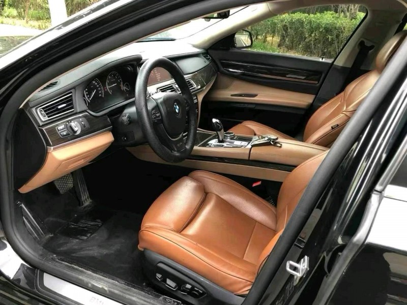 潍坊13年宝马7系9