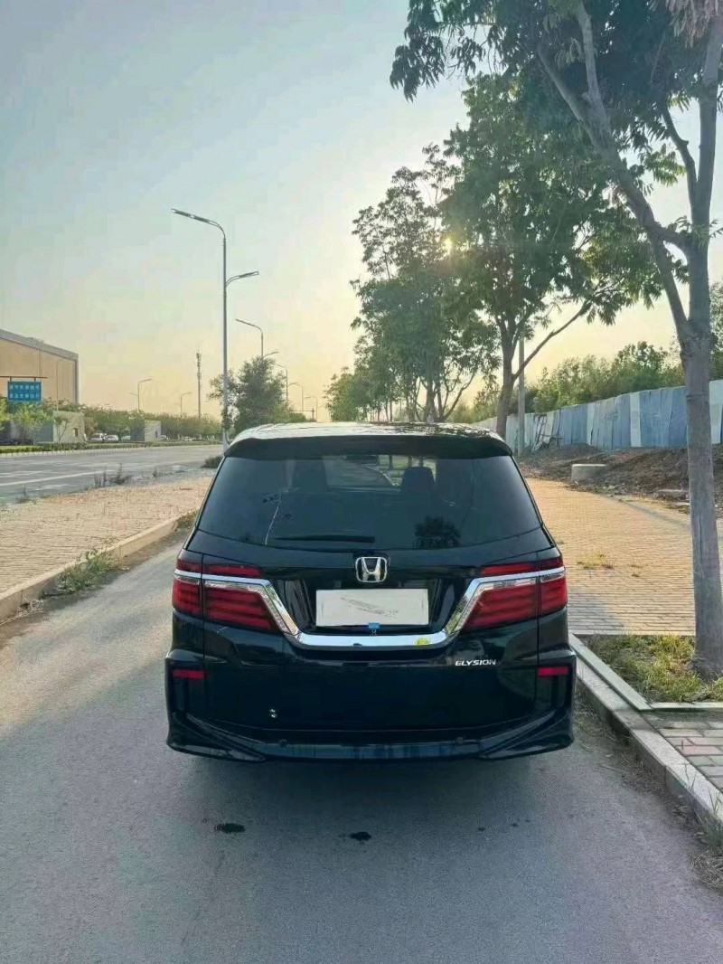 苏州18年本田艾力绅2