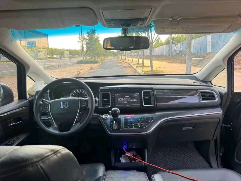 苏州18年本田艾力绅4