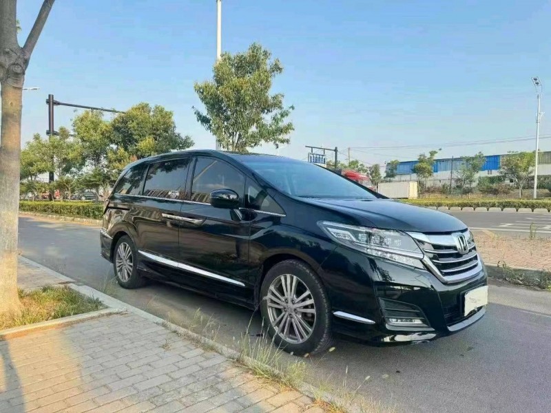 苏州18年本田艾力绅7