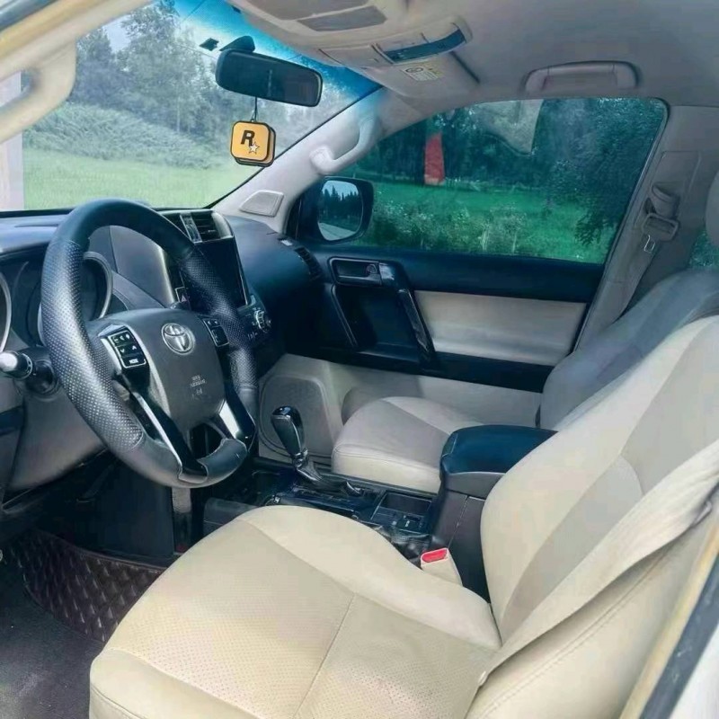 济南10年丰田普拉多4