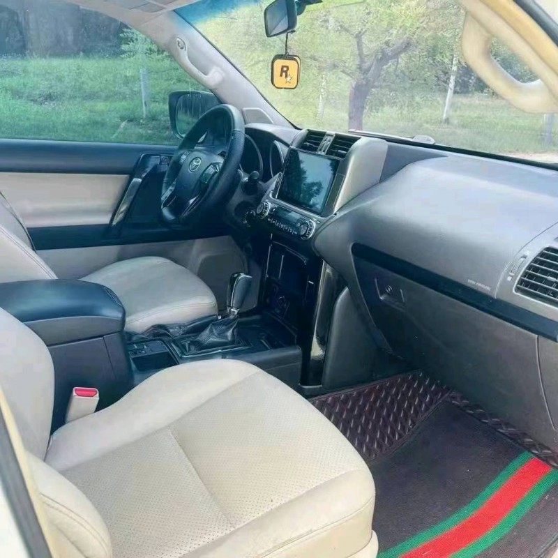 济南10年丰田普拉多7