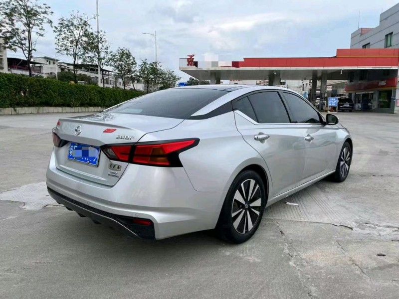 揭陽22年日產天籟3