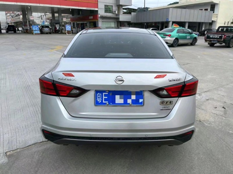 揭陽22年日產天籟6
