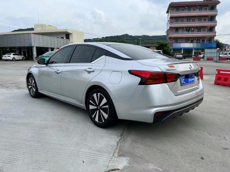 揭陽22年日產天籟7