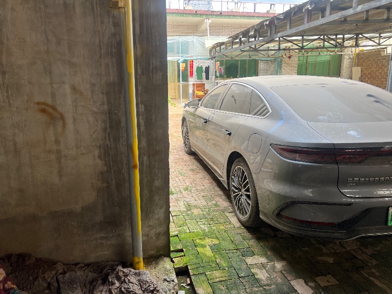 保定23年比亚迪汉4