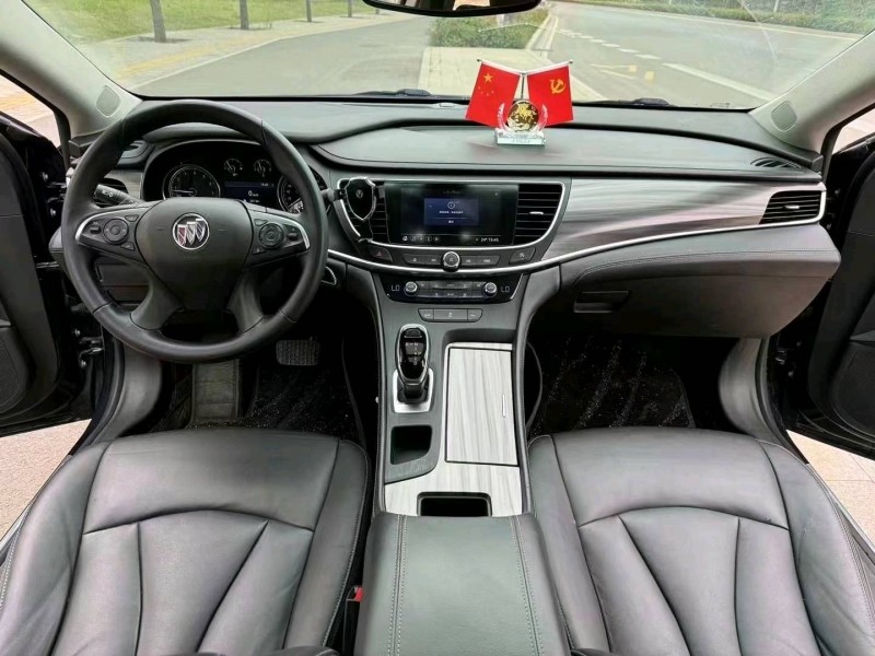 枣庄21年别克君越6