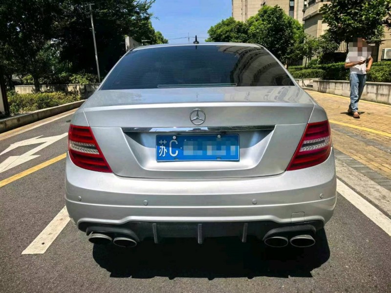苏州12年奔驰C9