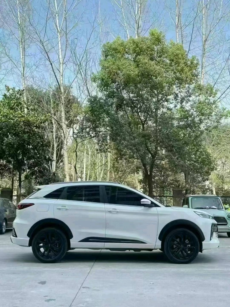 襄陽24年江淮QX5