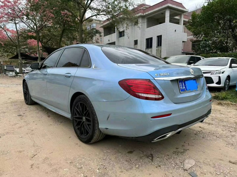 广州18年奔驰E9