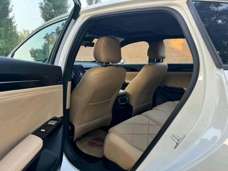 保定24年吉利银河L66