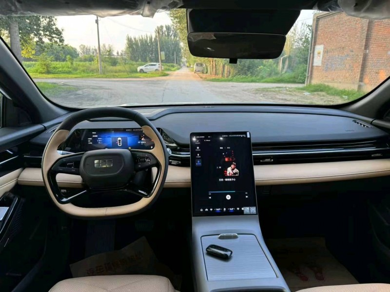 保定24年吉利银河L67