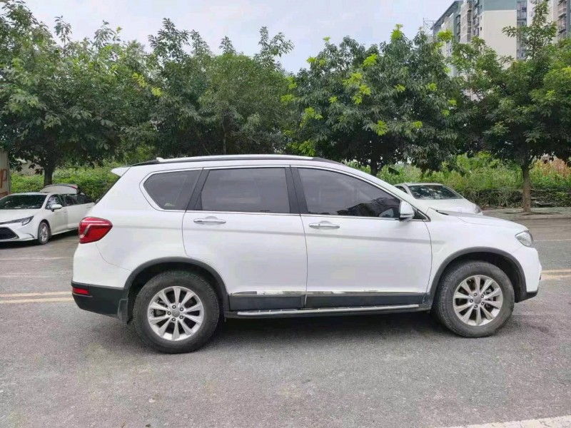 成都18年哈弗H68