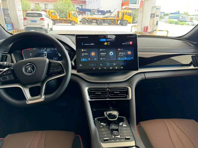 保定23年比亚迪宋新能源7