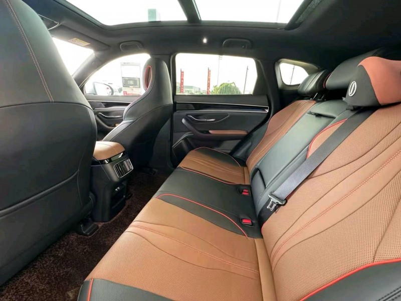 保定23年比亚迪宋新能源8