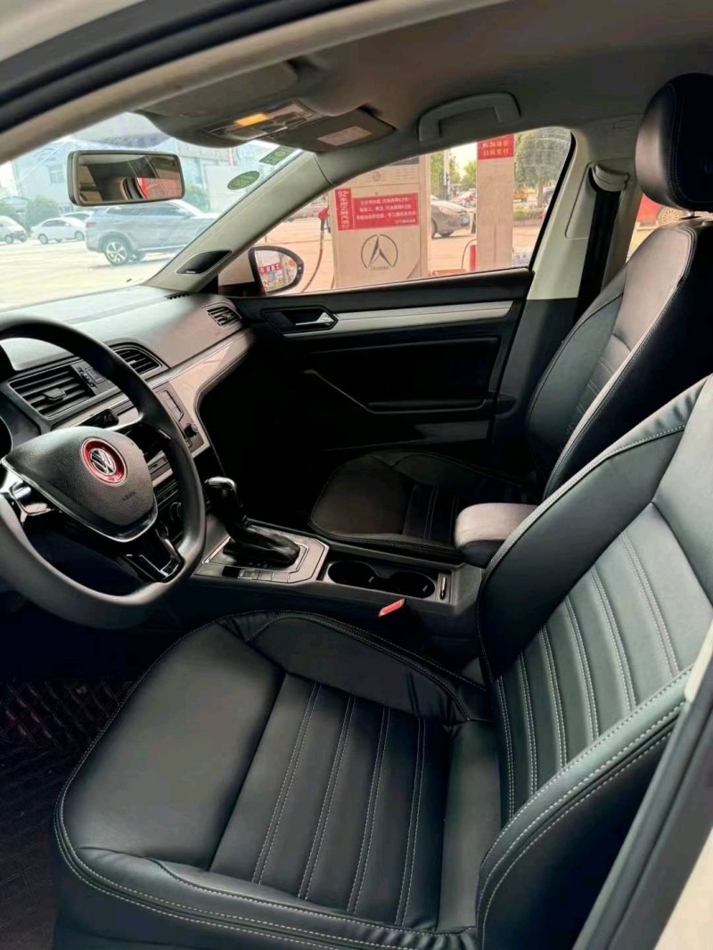 保定17年大众凌渡6