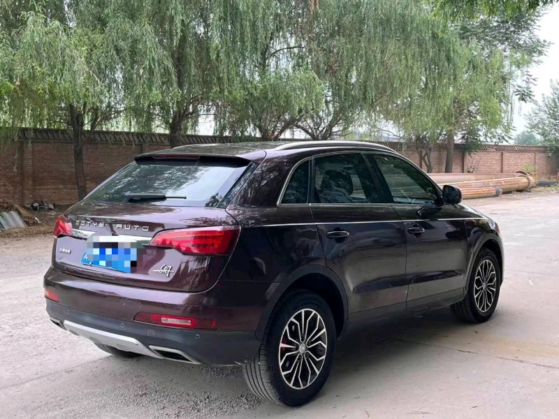 保定19年众泰SR74