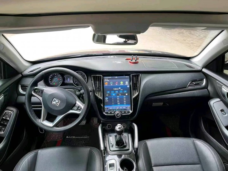 保定19年众泰SR76