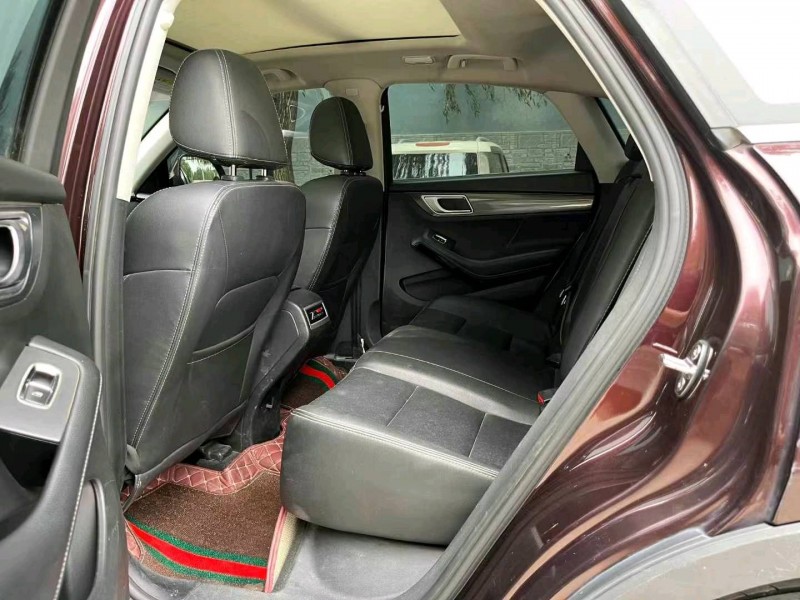 保定19年众泰SR77