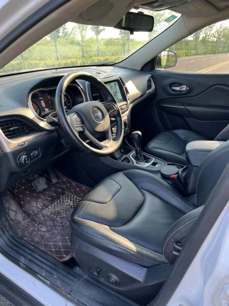 徐州18年Jeep自由光6