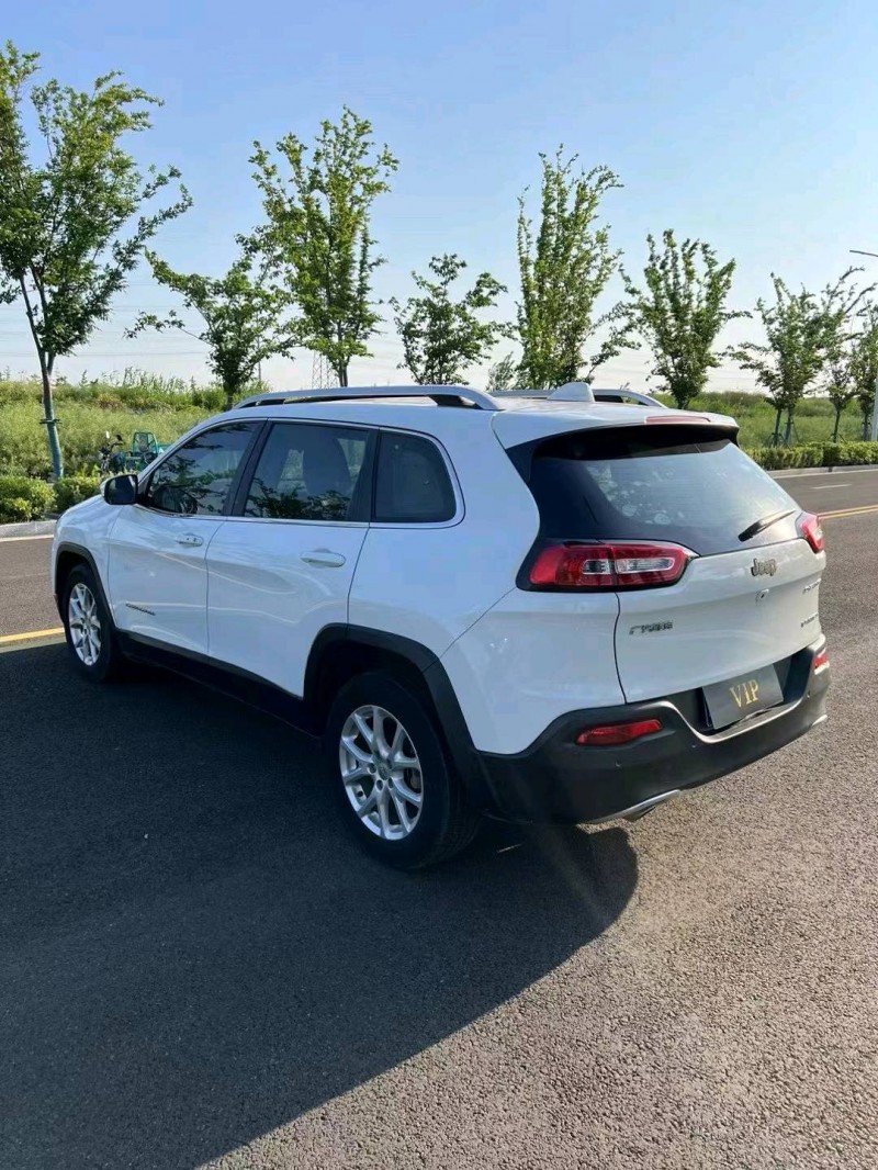 徐州18年Jeep自由光7