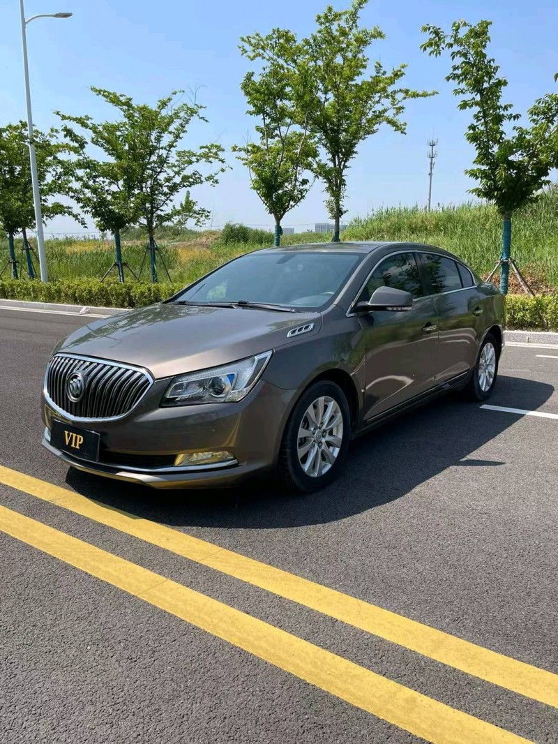 徐州16年别克君越2