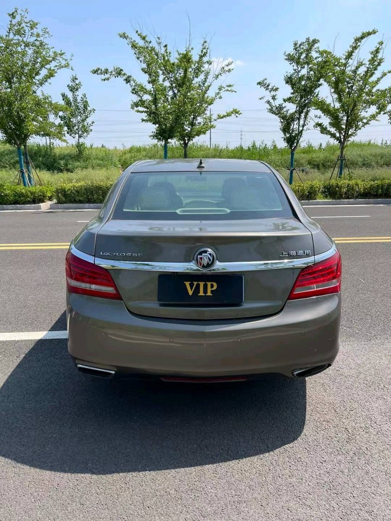 徐州16年别克君越9