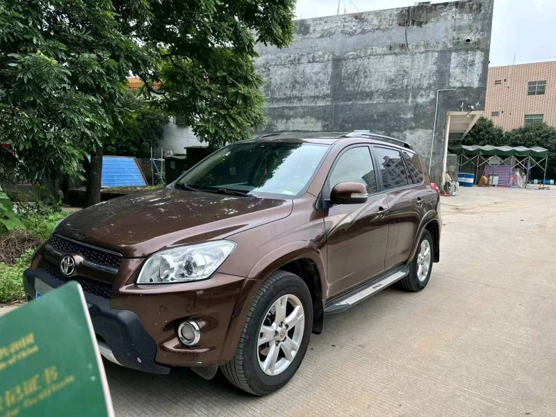 深圳12年丰田RAV4荣放2