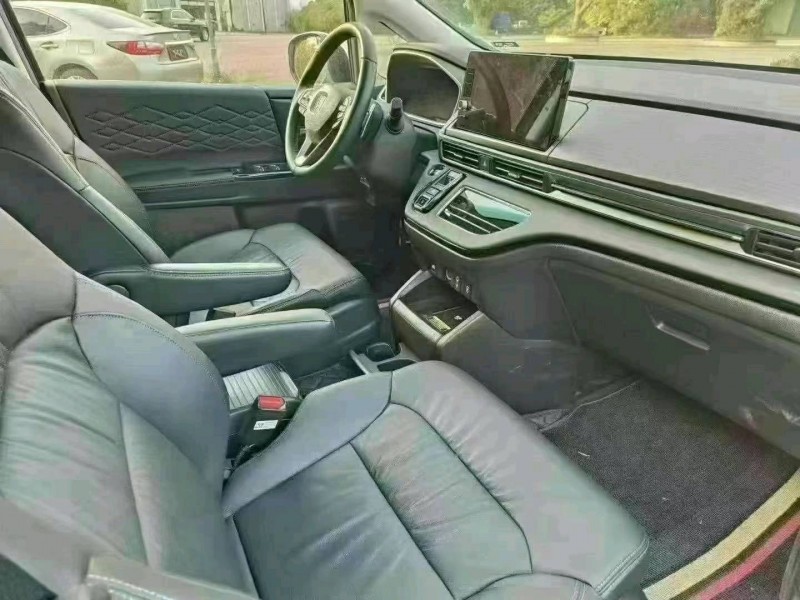 东莞23年本田艾力绅4