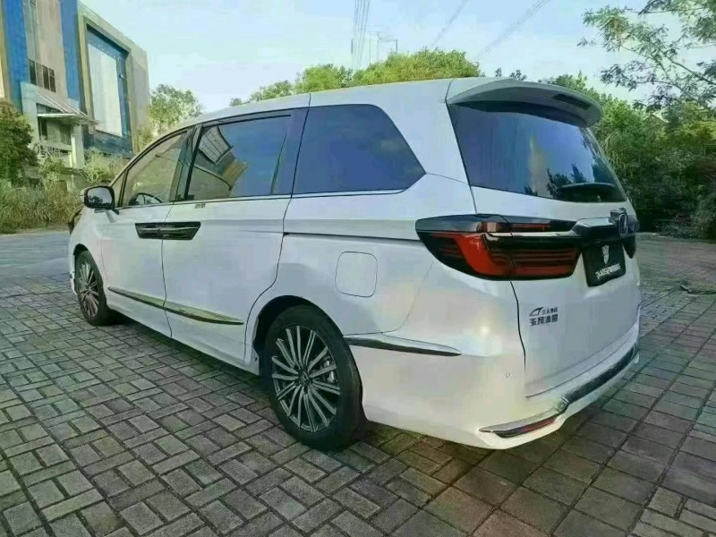 东莞23年本田艾力绅8