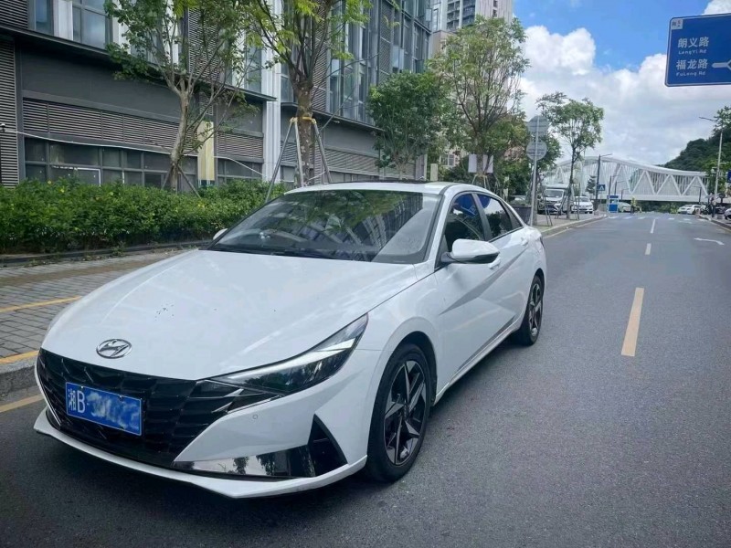 深圳22年现代伊兰特2