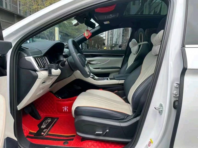 深圳22年比亚迪宋3