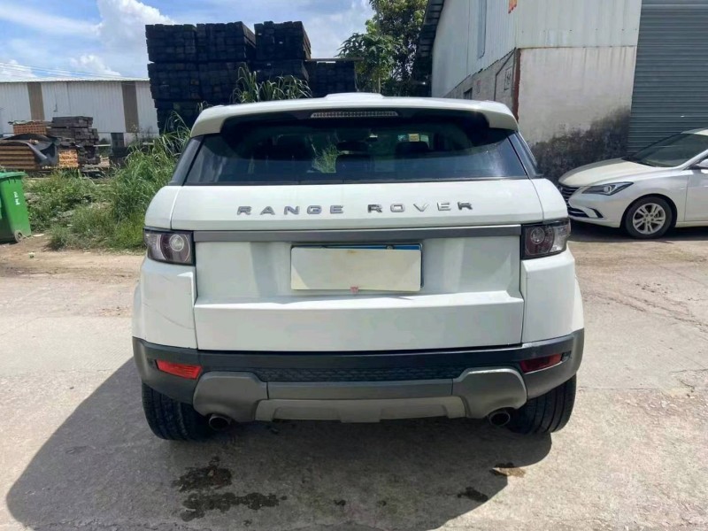 广州16年路虎极光8