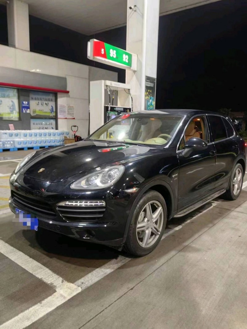 聊城14年保时捷卡宴2