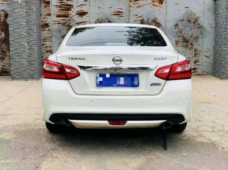 潍坊18年日产天籁7