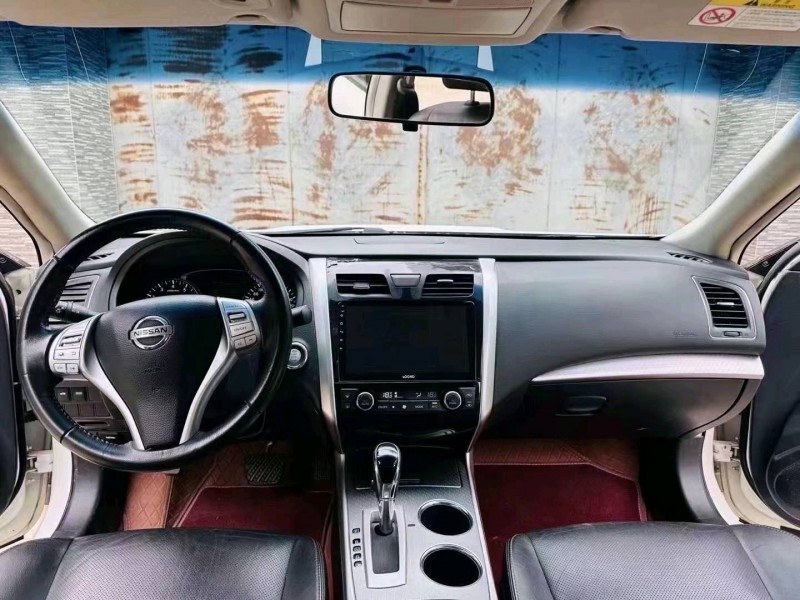 潍坊18年日产天籁9