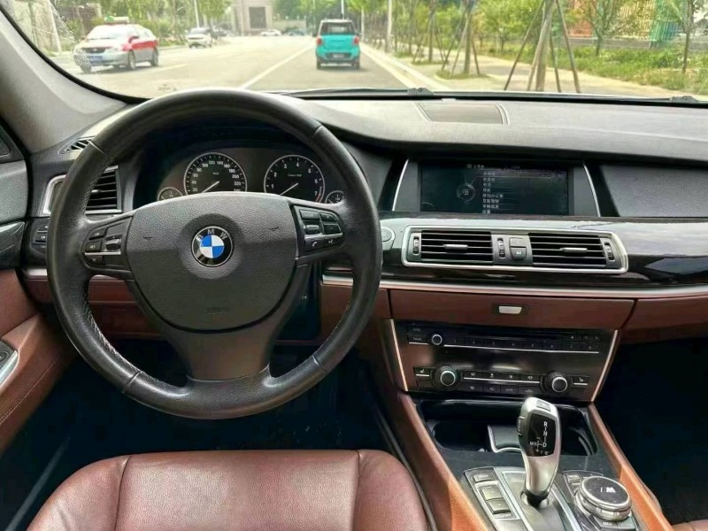 保定13年宝马5系GT5