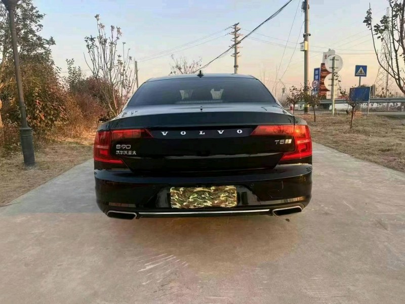 徐州20年沃尔沃S909