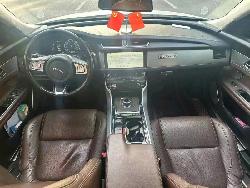 保定18年捷豹XFL6