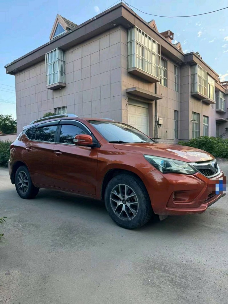 潍坊17年比亚迪宋9