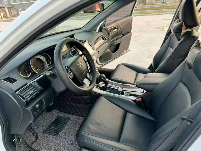 徐州17年本田雅阁4