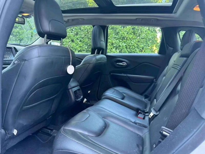 烟台18年Jeep自由光5