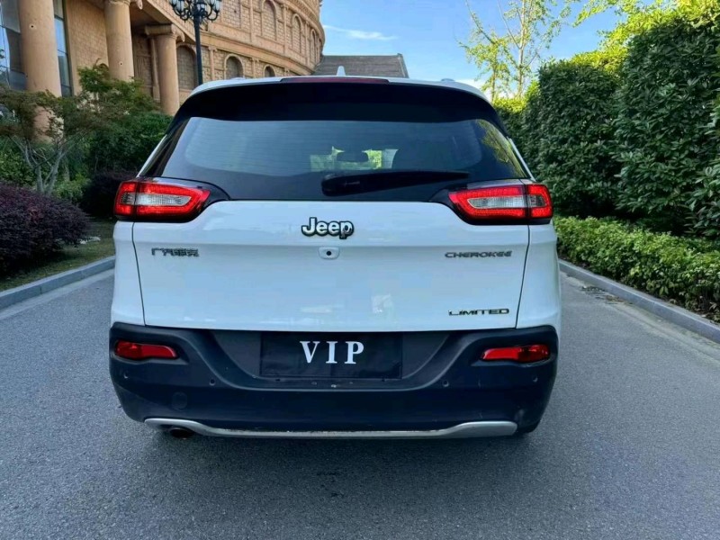 烟台18年Jeep自由光6